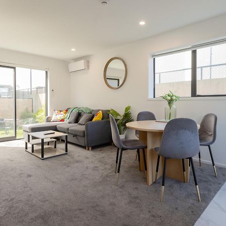 Luxury 2 Bedroom Townhouse By Hagley Park In Cbd Christchurch Extérieur photo
